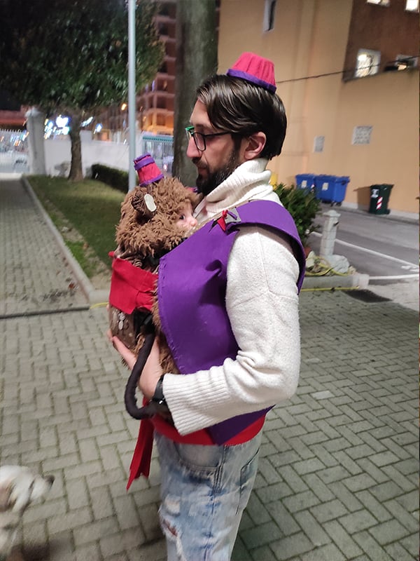 maschera carnevale babywearing